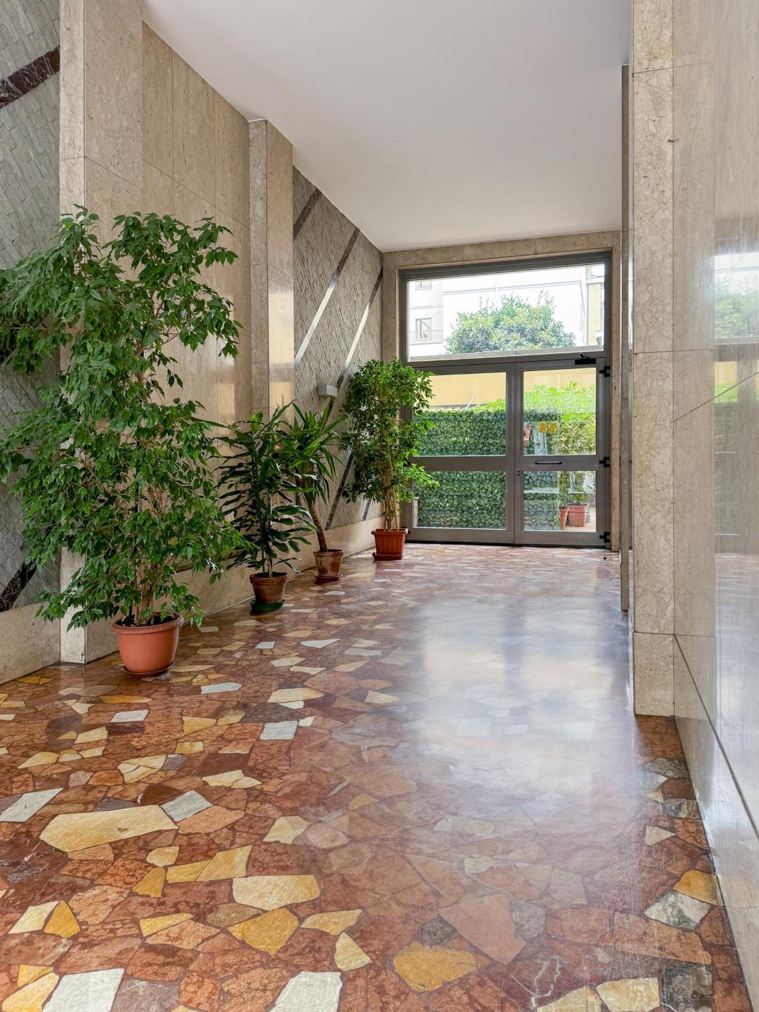 Klimt Central Station - Two Room Apartment Milan Exterior photo