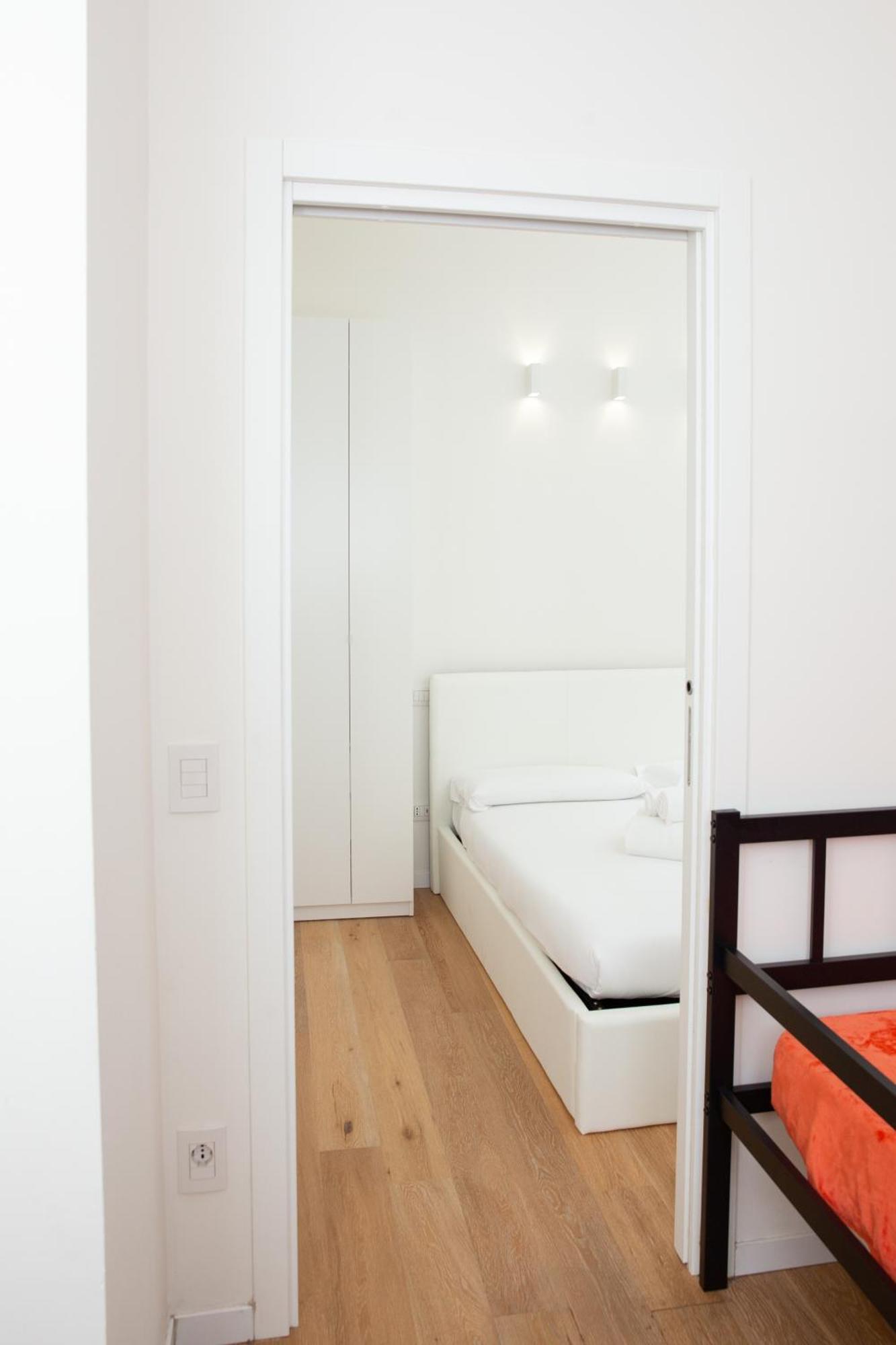 Klimt Central Station - Two Room Apartment Milan Exterior photo