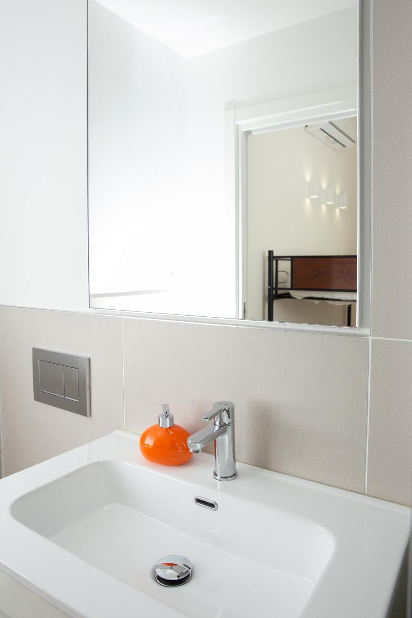 Klimt Central Station - Two Room Apartment Milan Exterior photo